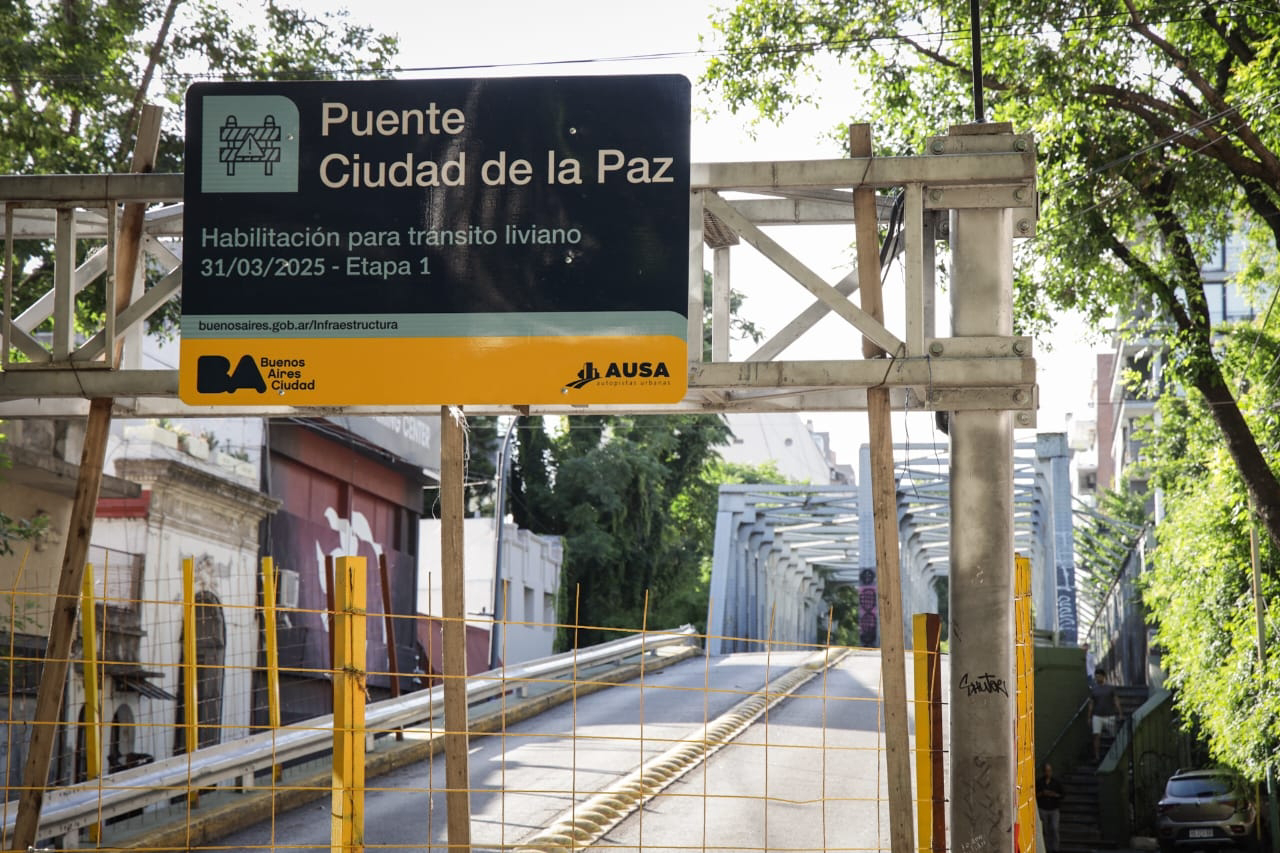 Vecinos se movilizan ante la incierta situación del puente histórico de la calle Ciudad de la Paz - Image 1