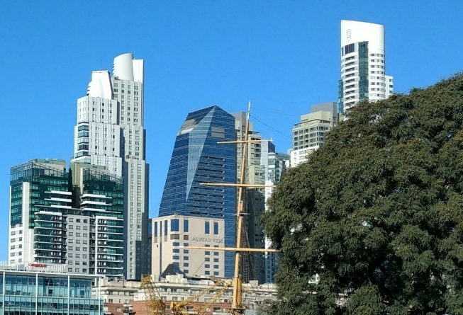 Avanza firme la Rueda de Buenos Aires en Puerto Madero: principales características y puntos a tener en cuenta - Image 1