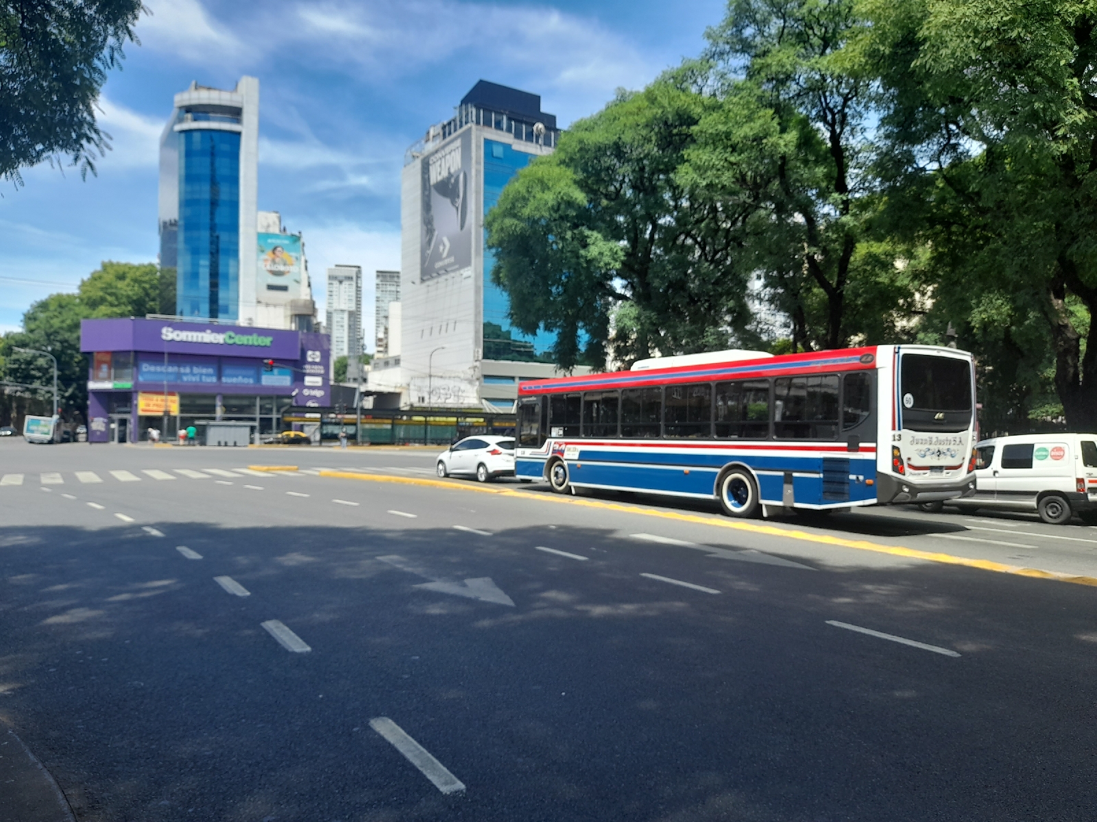 ¿Cómo es el paseo sobre la Guerra de Malvinas en la Avenida Luis María Campos? - Image 1
